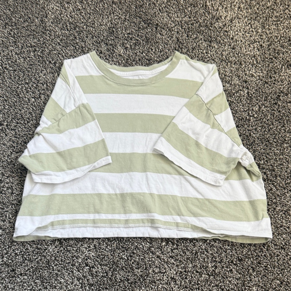 hollister cropped green and white striped shirt
